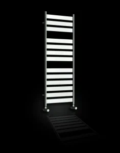 Reina Carpi 500 X 950 Chrome Towel Radiator detail view - Image 2