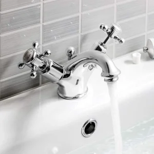 Crosswater Belgravia Crosshead Luxury Mono Mixer With Waste Deck Mounted Chrome detail view - Image 4