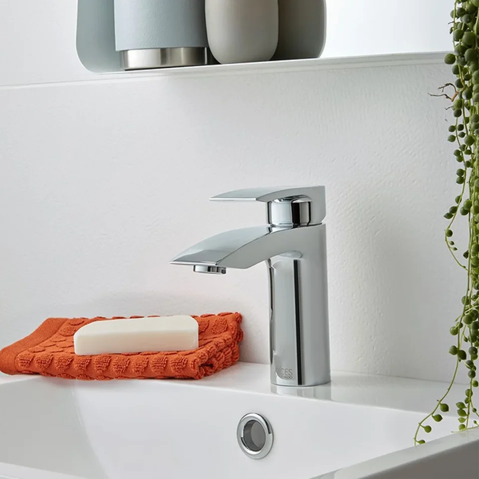 Vado Axces Rowe Mono Basin Mixer + Push Basin Waste Chrome detail view - Image 2