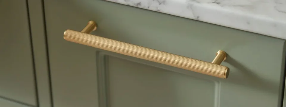 Roper Rhodes Fresno Pull Handle 160 - Brass product image - Image 1