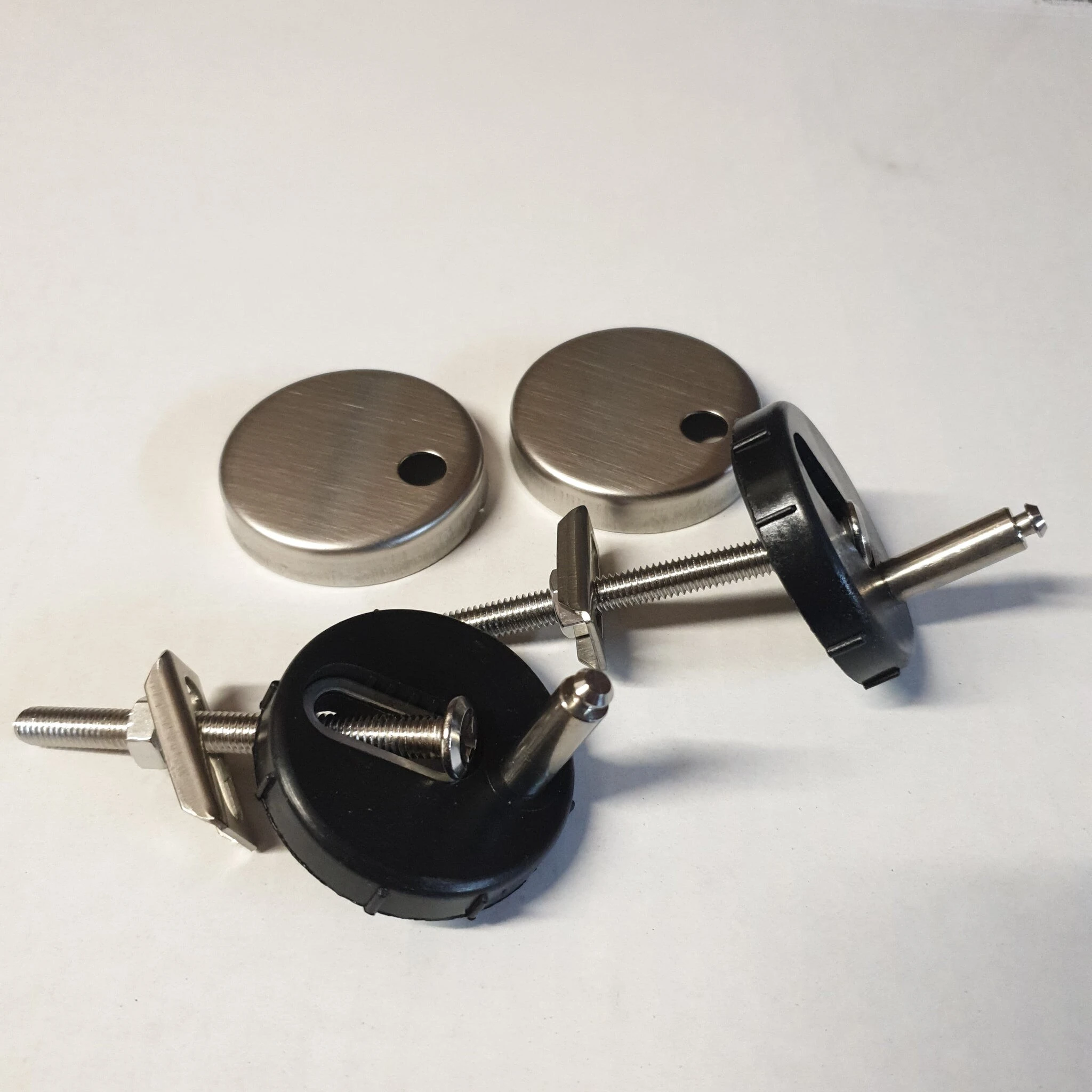 UNI Seat Fixings For 66101 and 66102