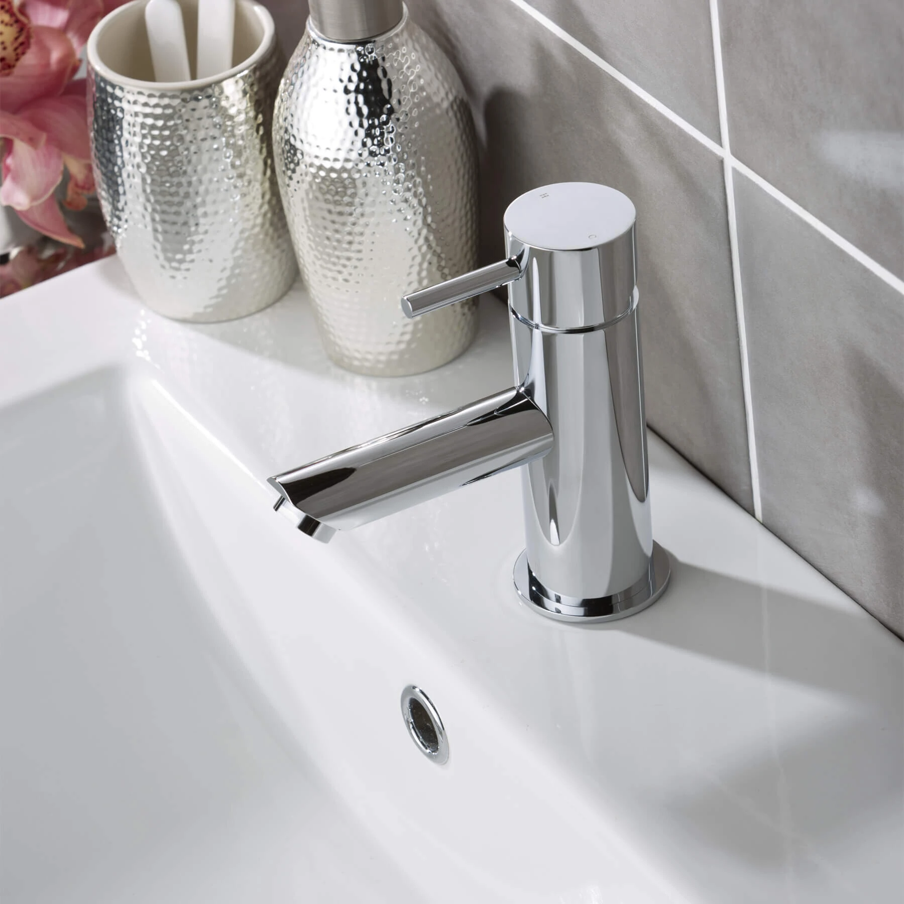 Just Taps Fonti Single Lever Basin Mixer Chrome