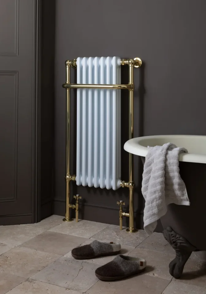 Just Taps Grosvenor Radiator 1130 X 553 X 230 Antique Brass detail view - Image 3