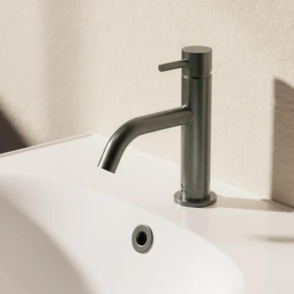 Crosswater MPRO Basin Monobloc Slate detail view - Image 4
