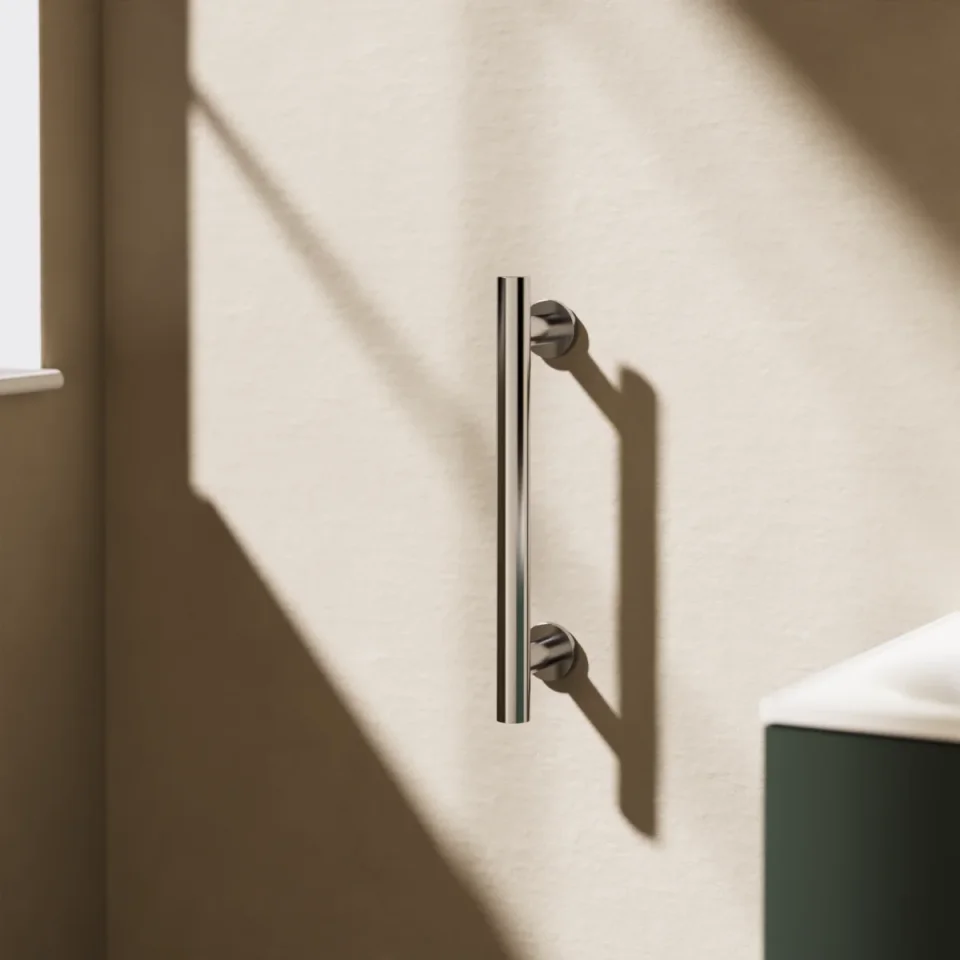 Crosswater Straight Grab Bar 400mm Chrome detail view - Image 3