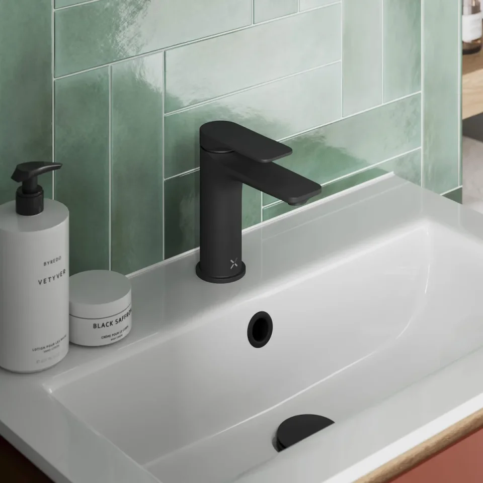 Crosswater Fuse Tall Basin Monobloc With Clicker Waste Matt Black detail view - Image 2