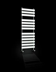 Reina Trento 500 X 950 Chrome Towel Radiator detail view - Image 2