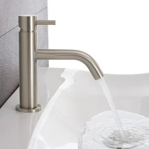 Crosswater Mpro Basin Monobloc No Waste Deck Mounted Stainless detail view - Image 3